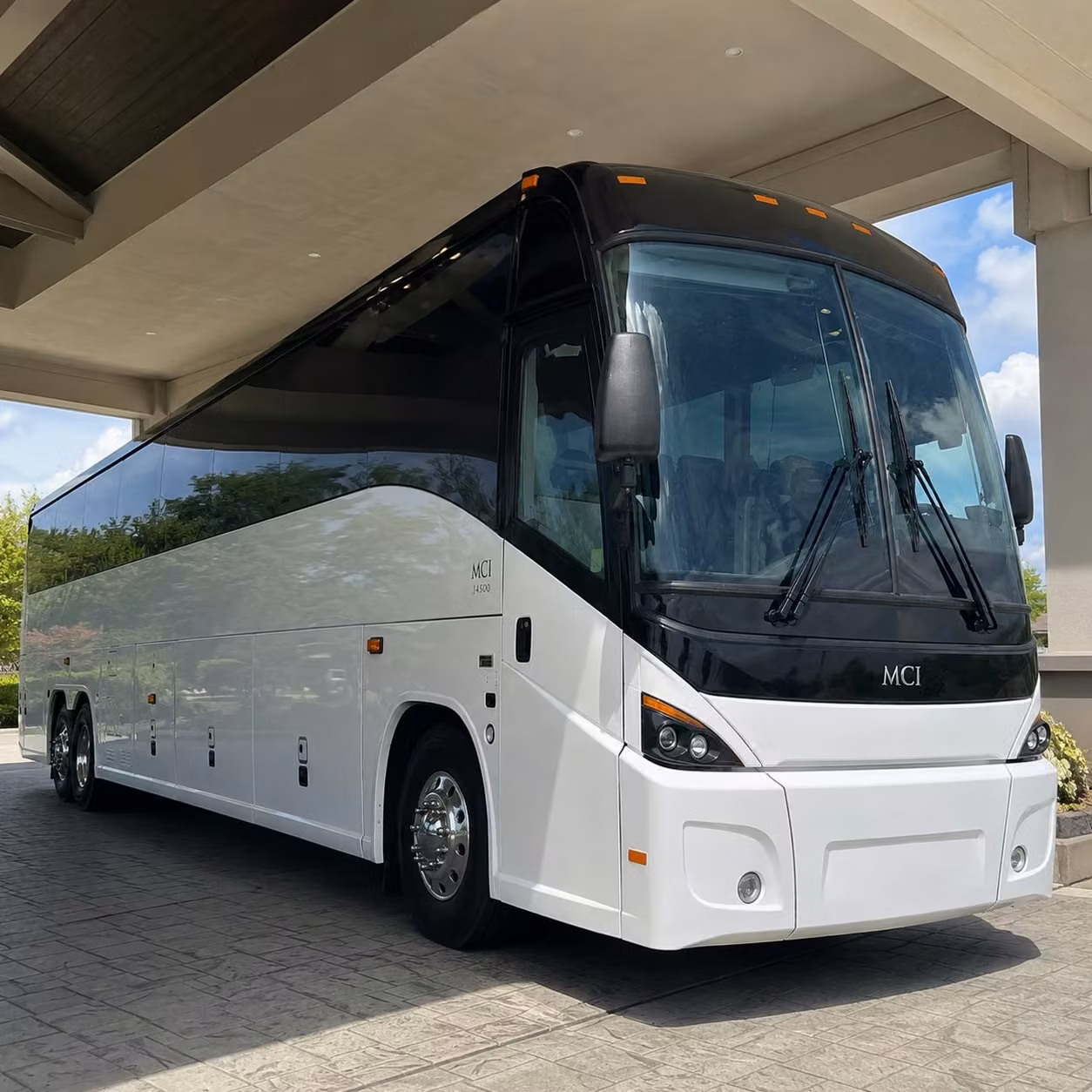 corporate event and conference shuttle buses for norwalk employers